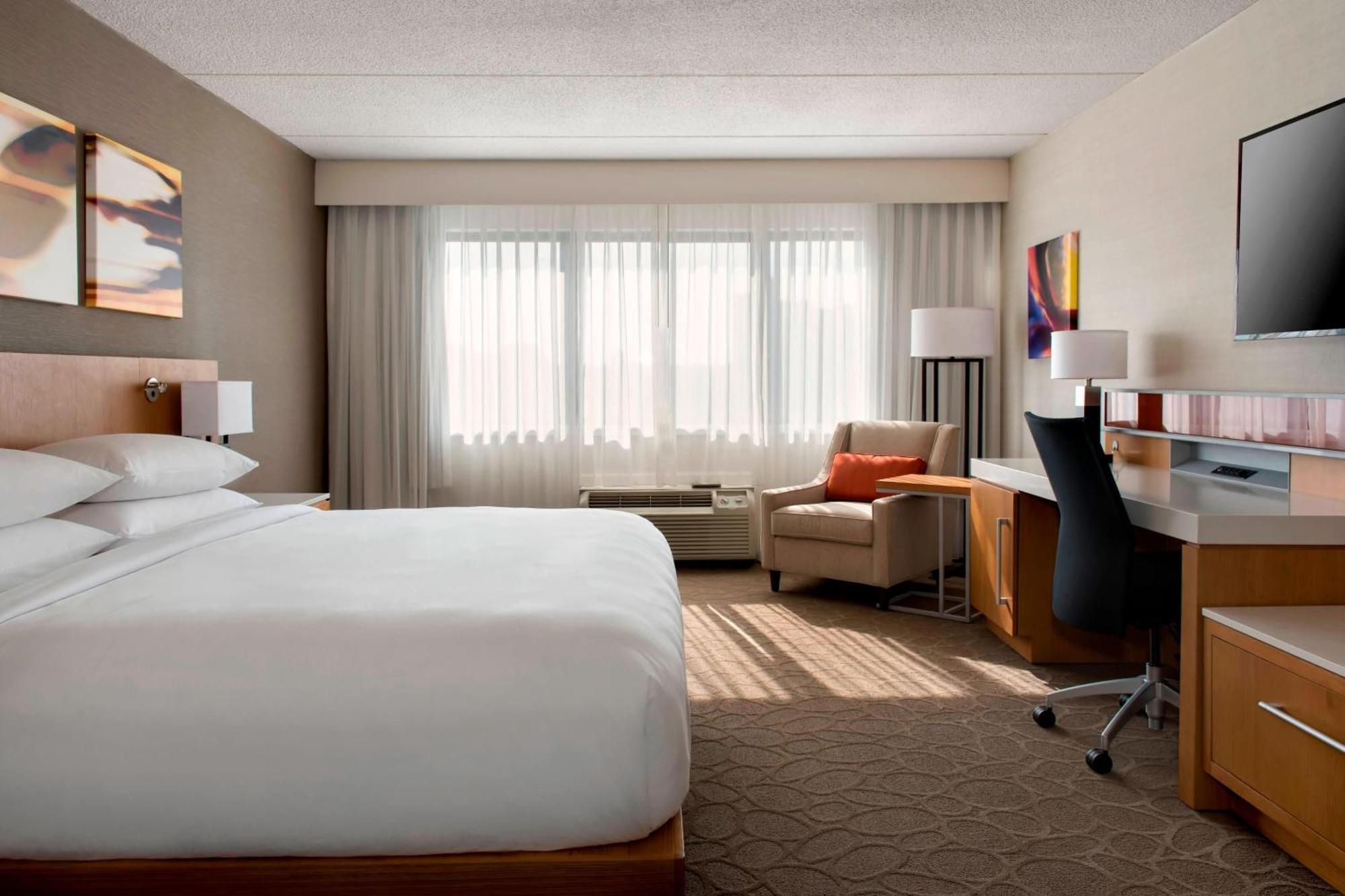 Delta Hotels By Marriott Utica Exteriér fotografie