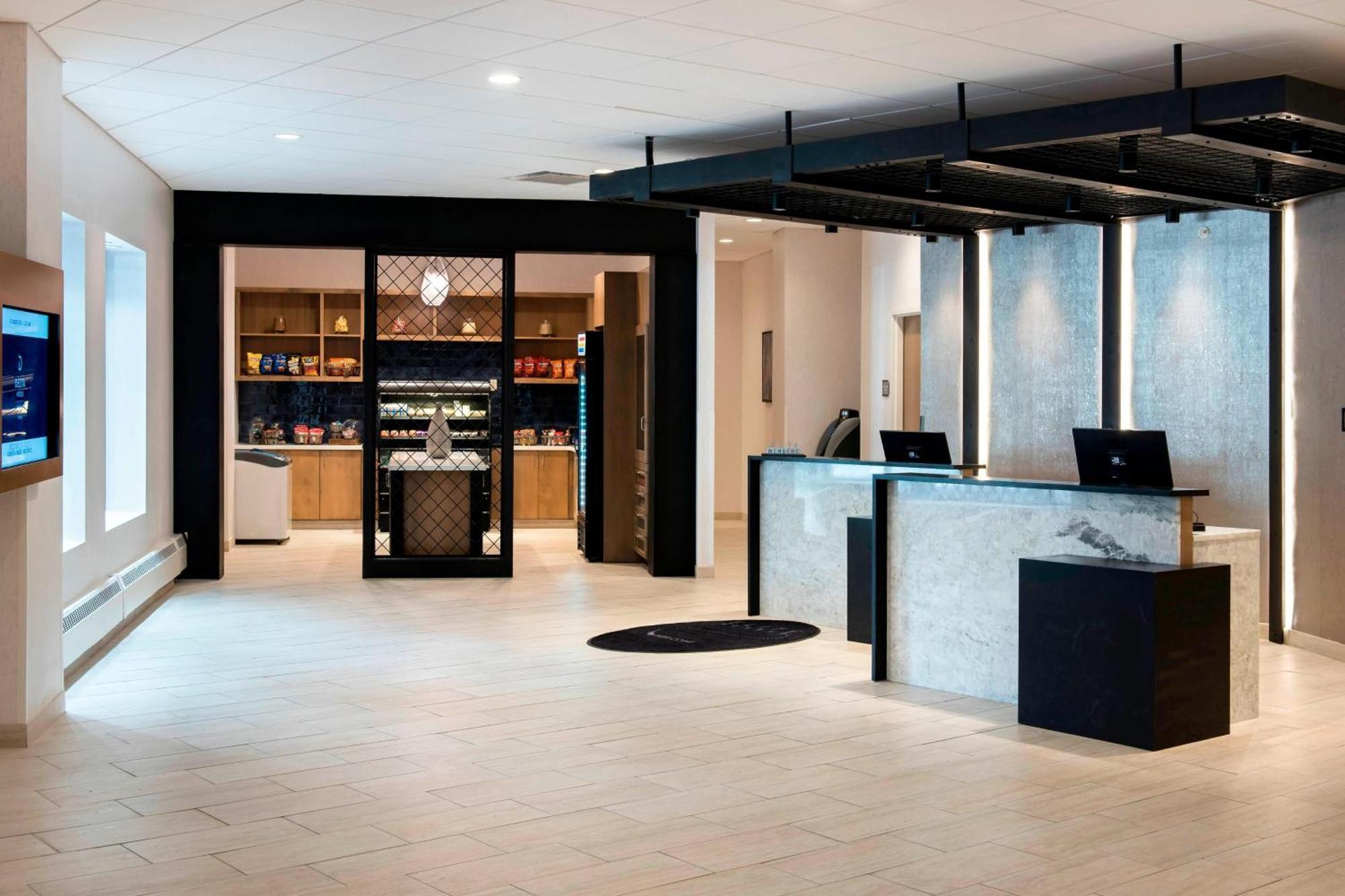 Delta Hotels By Marriott Utica Exteriér fotografie