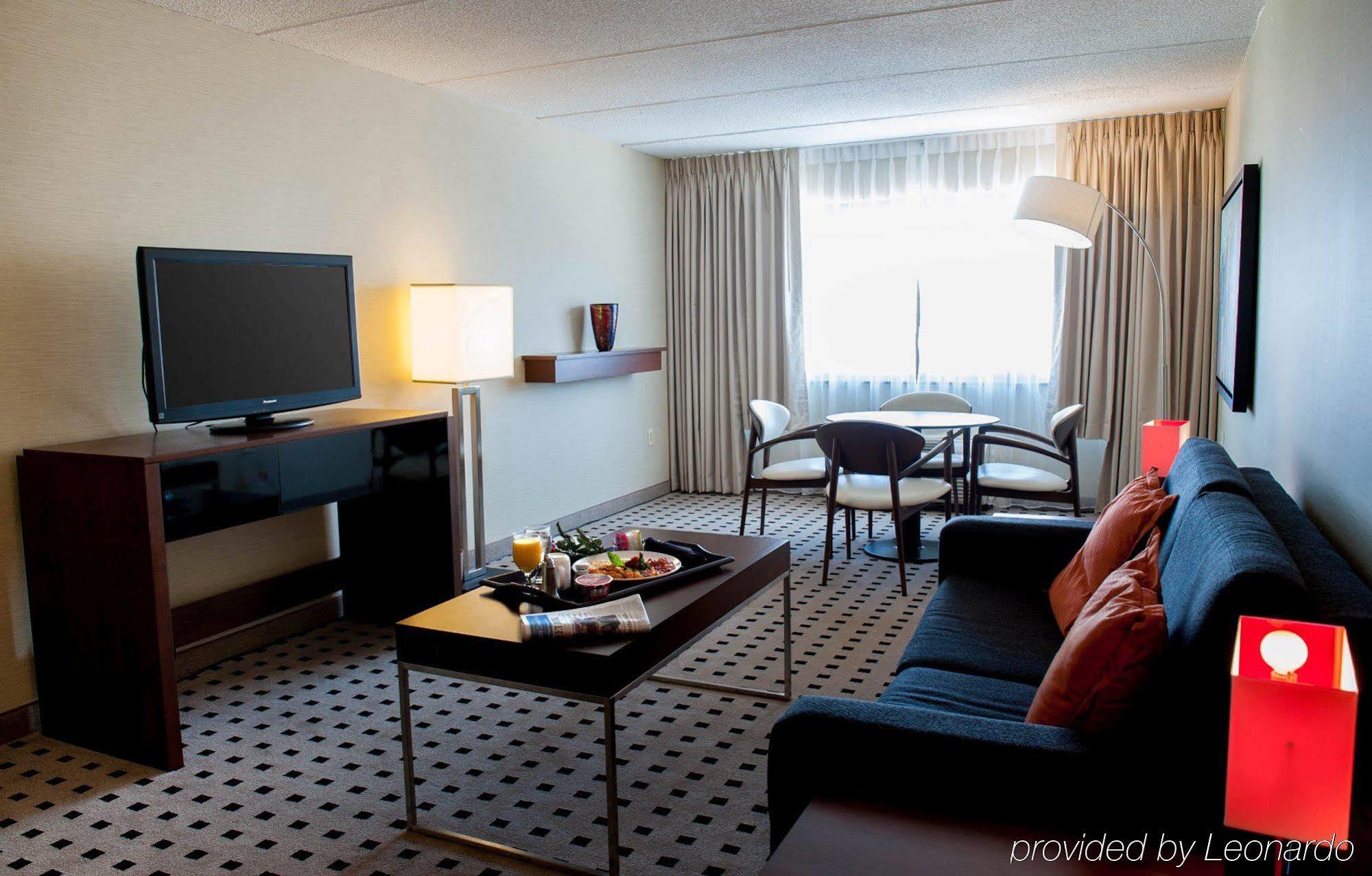 Delta Hotels By Marriott Utica Exteriér fotografie